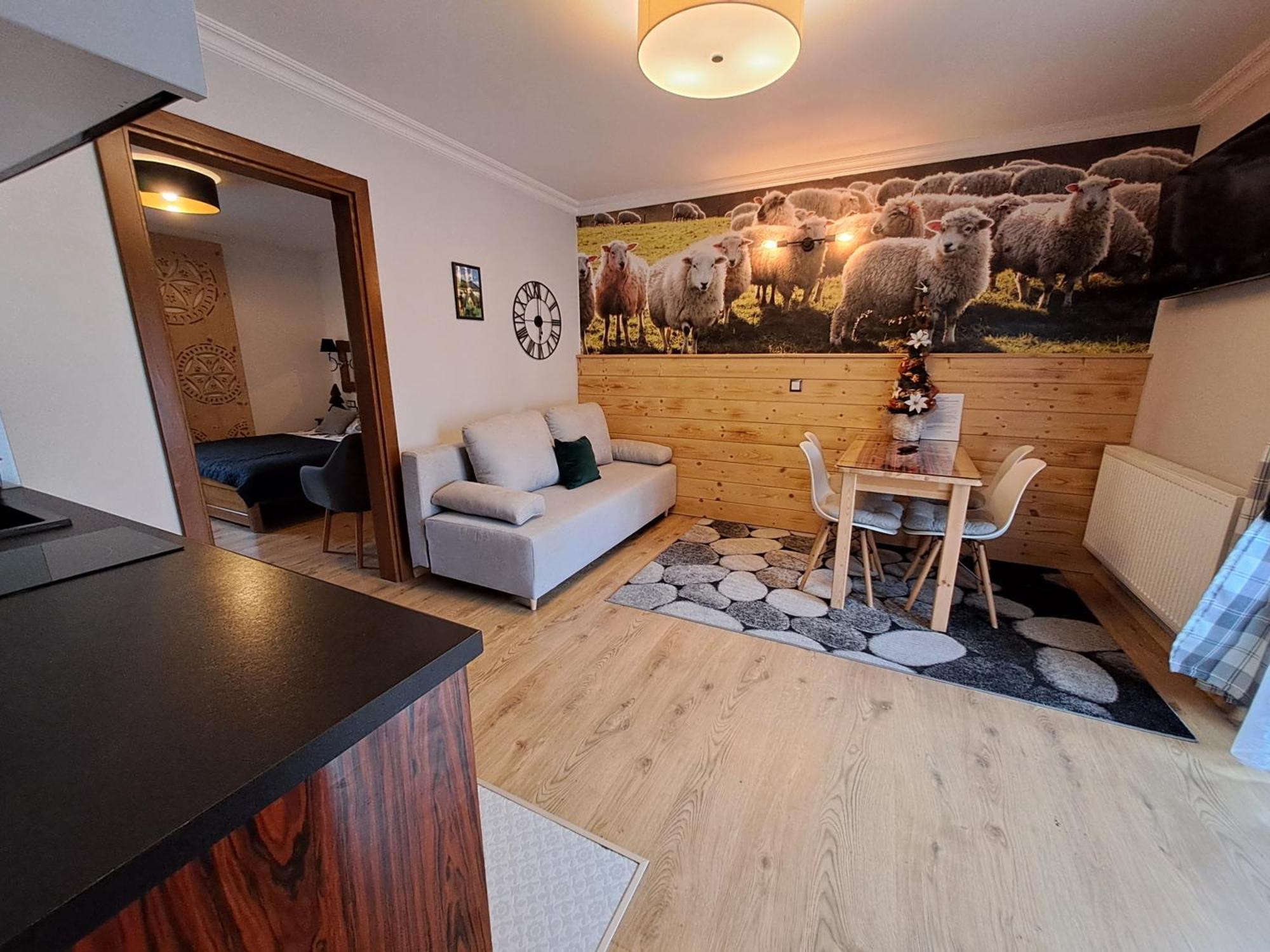Apartamenty U Paliderki ポロニン 部屋 写真